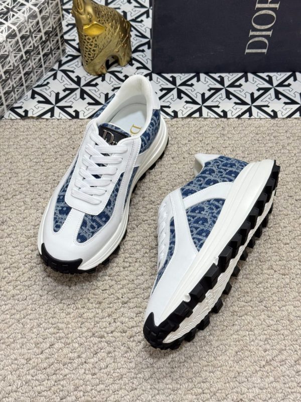 Dior White Sneaker – Timeless Elegance Meets Modern Comfort