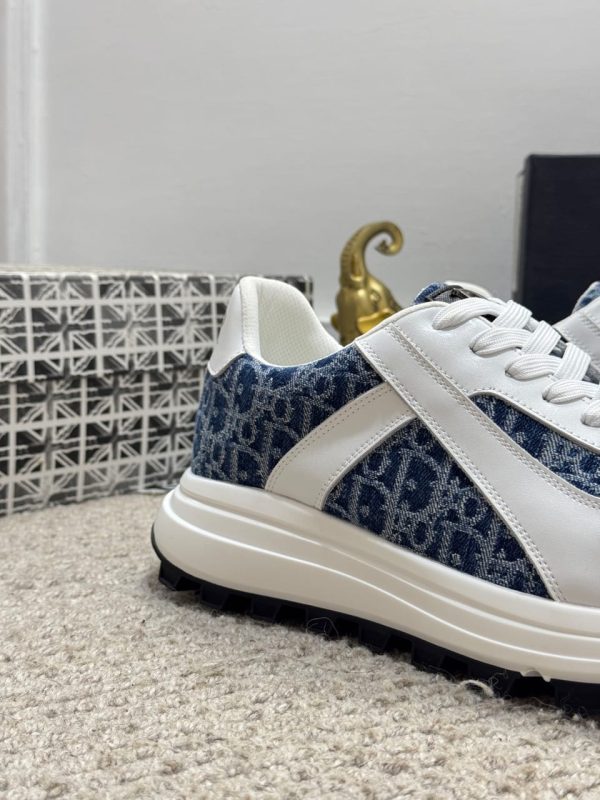 Dior White Sneaker – Timeless Elegance Meets Modern Comfort