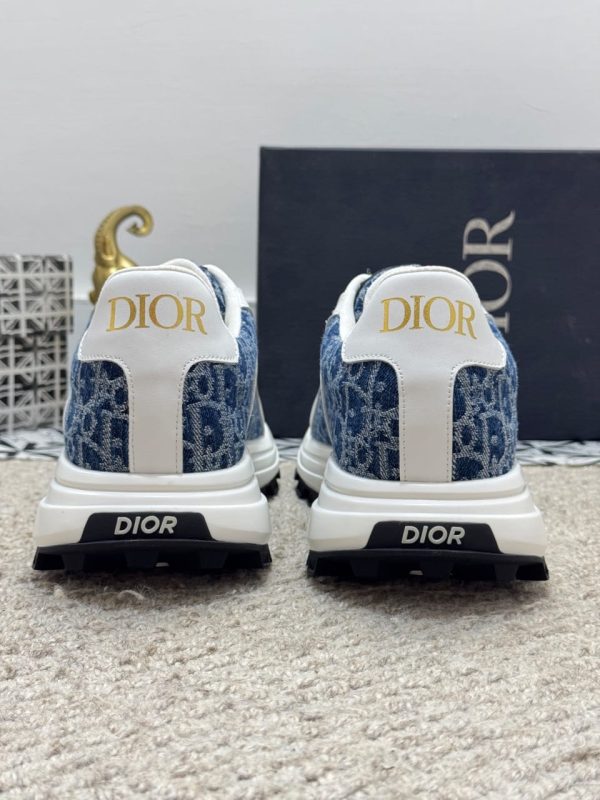 Dior White Sneaker – Timeless Elegance Meets Modern Comfort