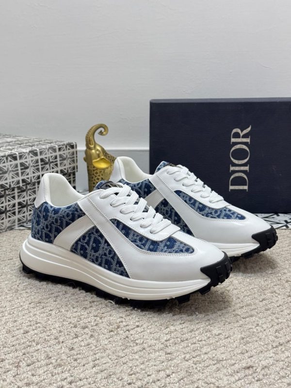 Dior White Sneaker – Timeless Elegance Meets Modern Comfort