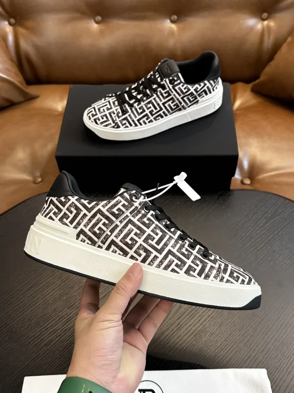 Balmain Paris Sneakers