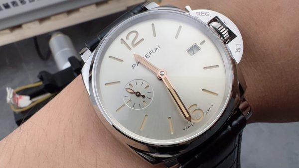 Panerai Luxury Leather Strap Watch