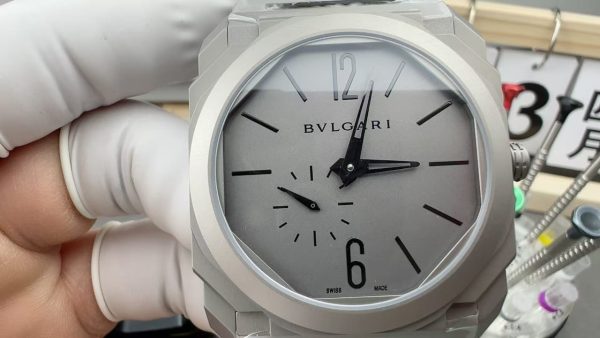 Bvlgari PT 950 Silver Color Wrist Watch